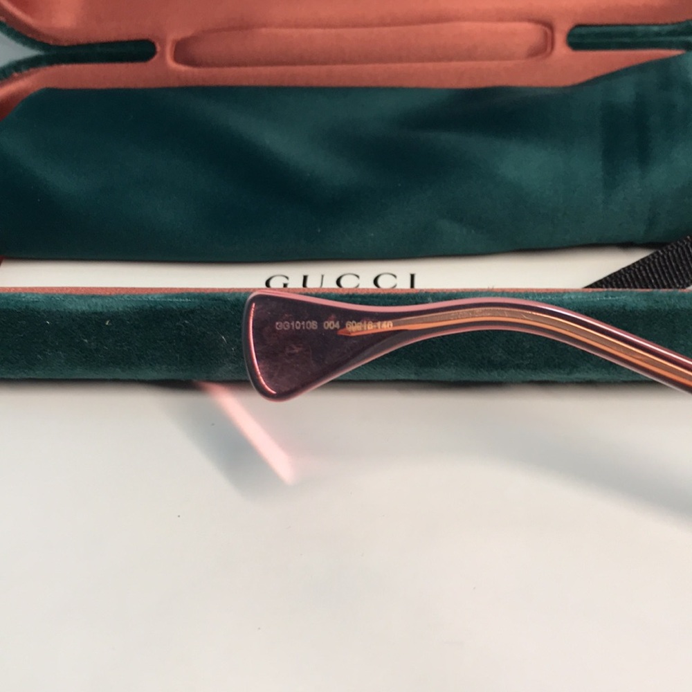 New ✨ Authentic Gucci GG1010S 004 Oversized Cat-Eye Sunglasses ✨ - Picture 9 of 13
